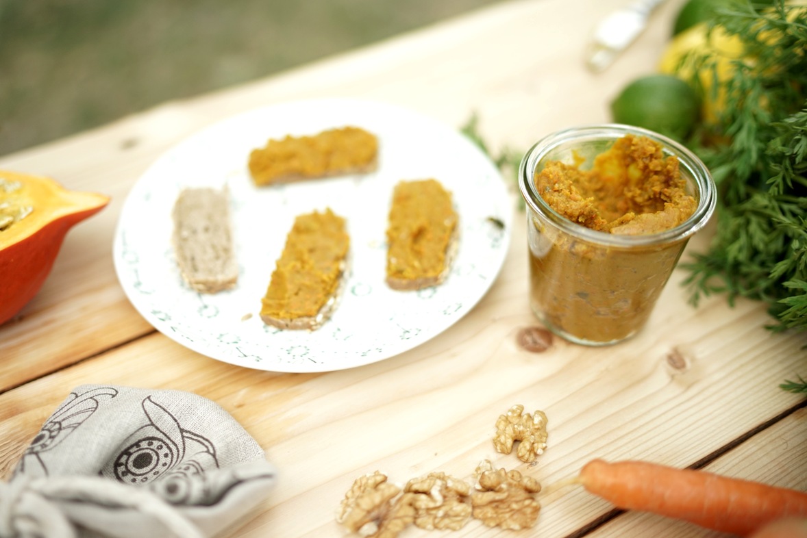 Vegan Pumpkin Spread with Turmeric